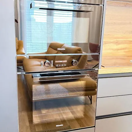 Elegancy, Technology And Private Garden In Downtown 公寓 布拉迪斯拉发